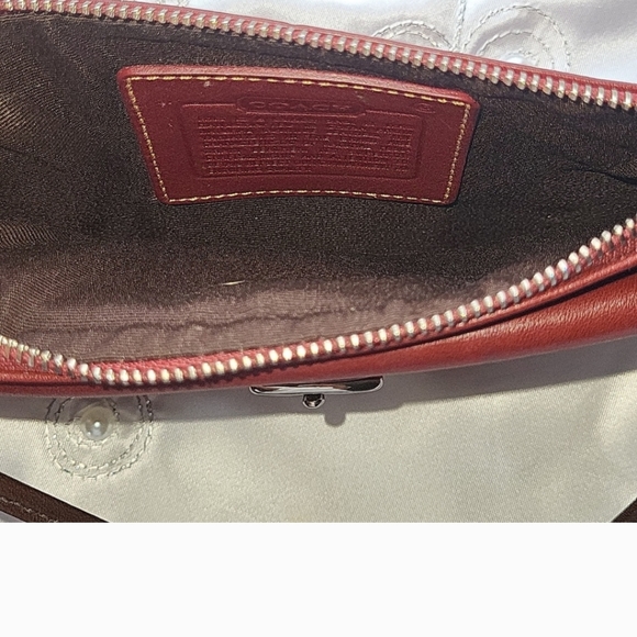 COACH Wallet/wristlet - Picture 4 of 7